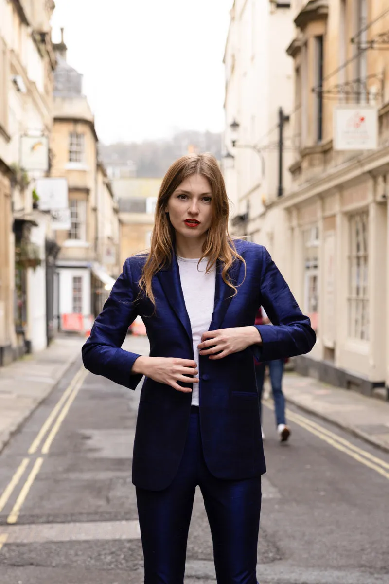 Classic Blazer in Midnight Blue