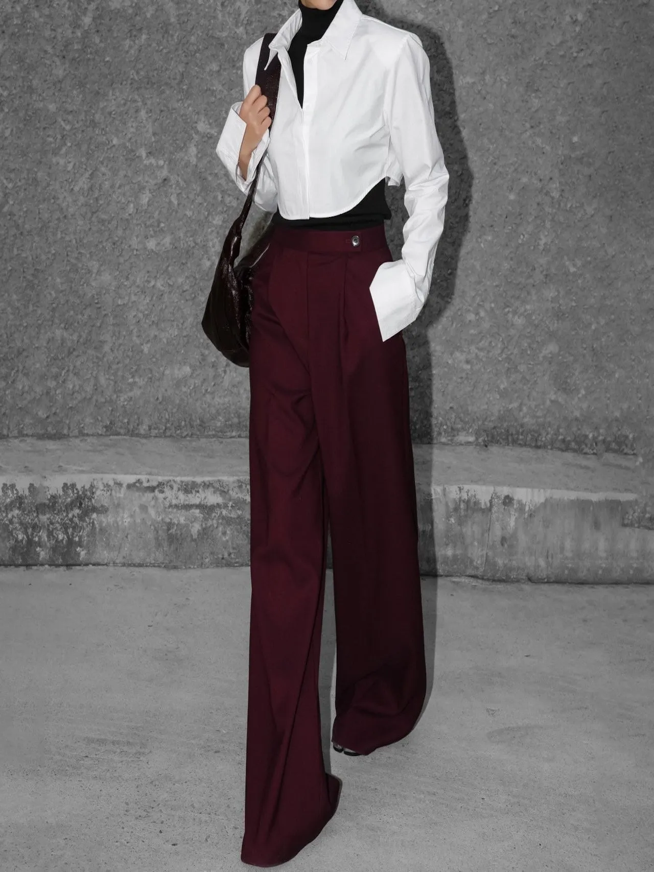 CLASSIC WIDE PLEATED PALAZZO PANTS