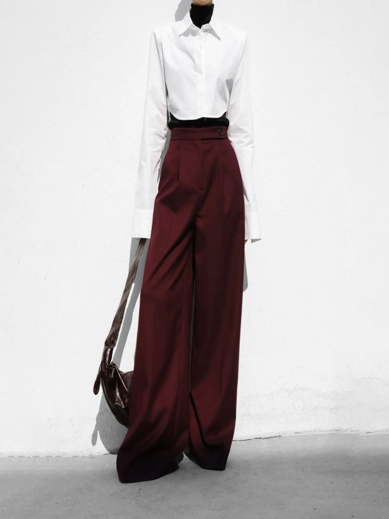 CLASSIC WIDE PLEATED PALAZZO PANTS