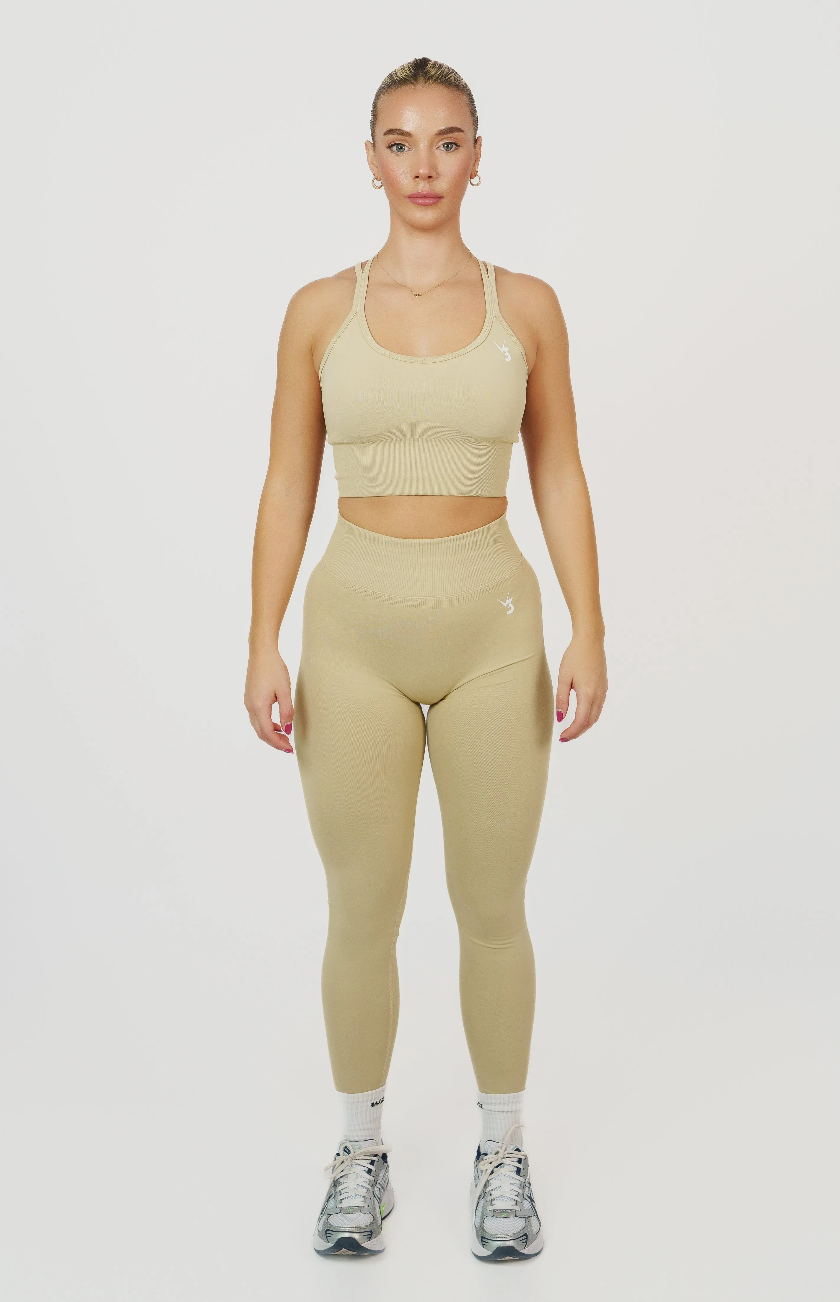 Form Seamless Scrunch Leggings & Sports Bra Set - Light Camel