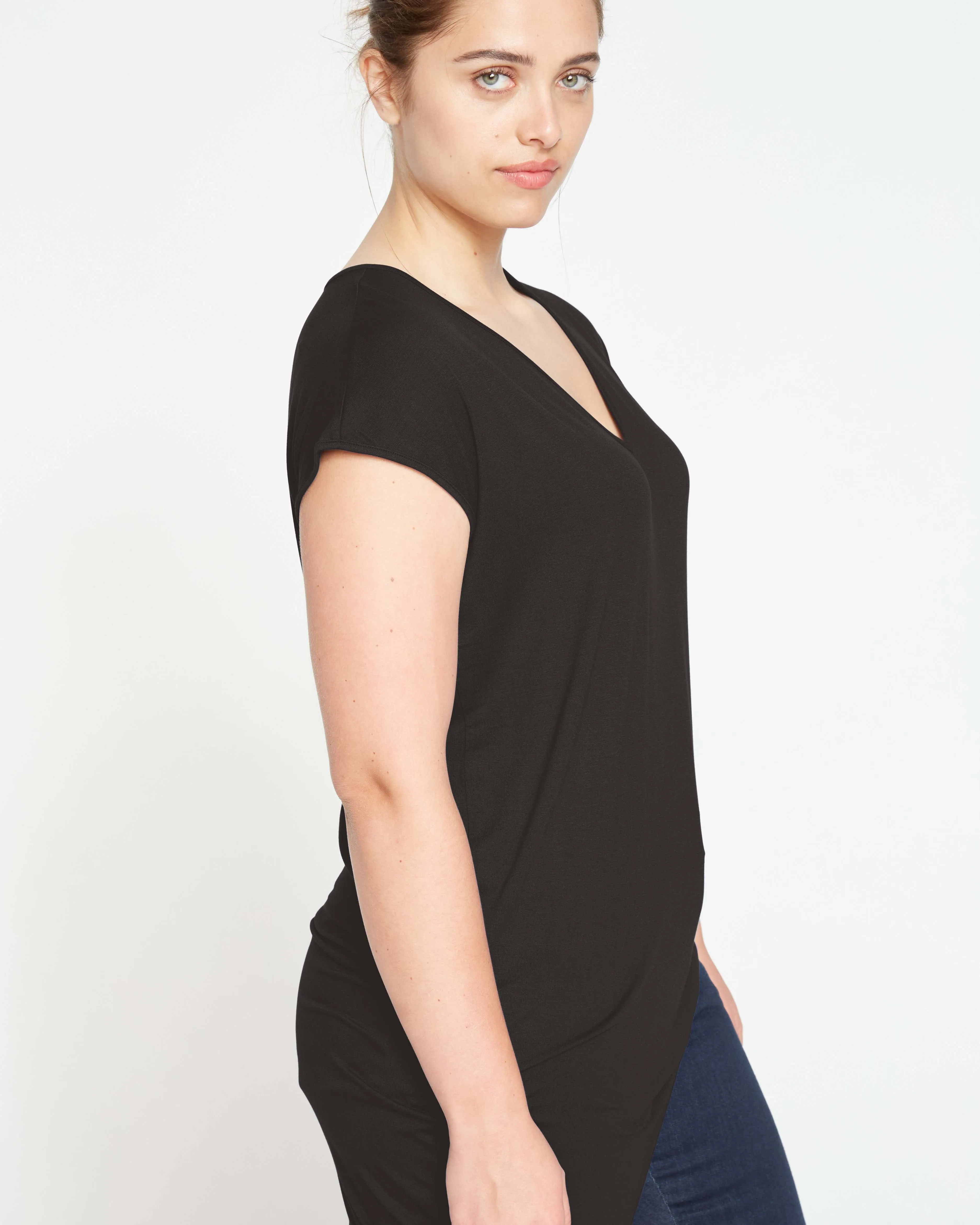 Liquid Jersey V-Neck Genevette Top - Black