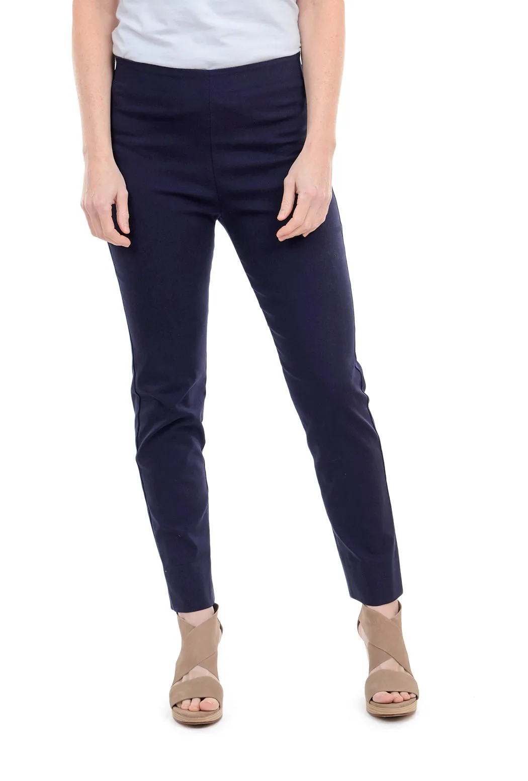 Milo Pant, Navy