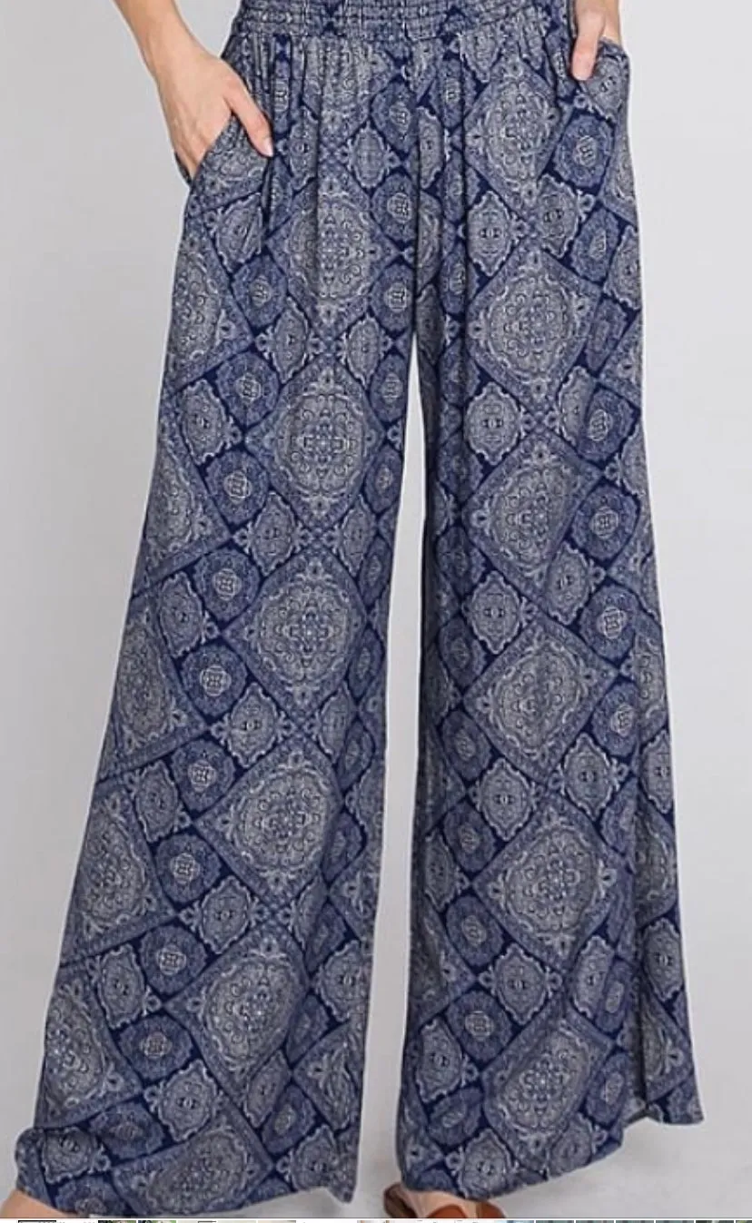 Navy Medallion Print Palazzo Pants w/Pockets