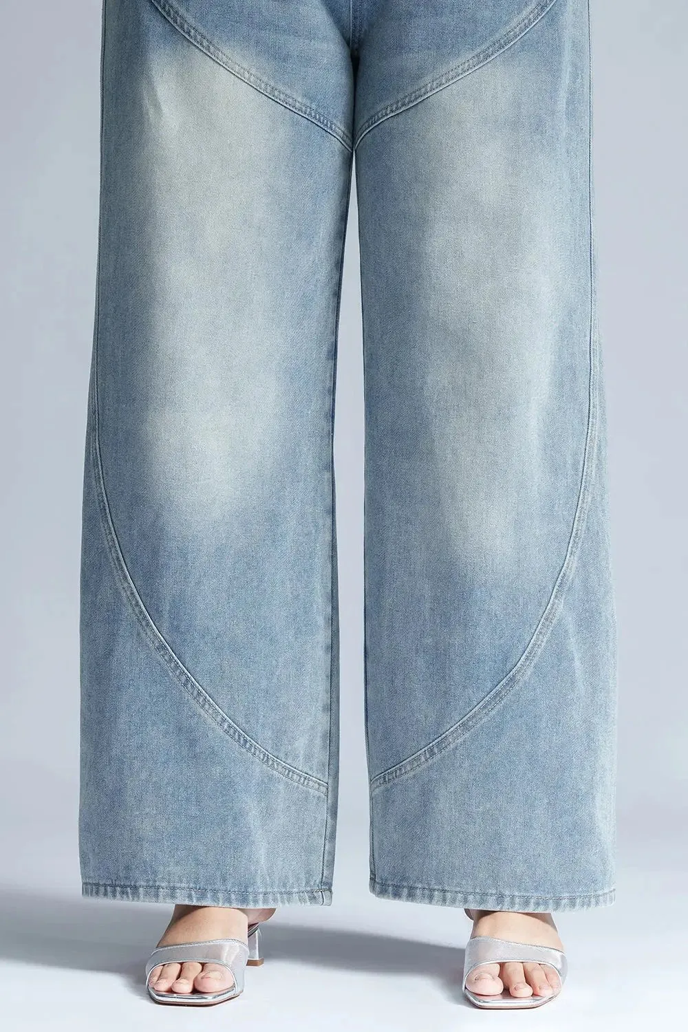 Serene Sky Curve Panelled Straight Fit Jeans