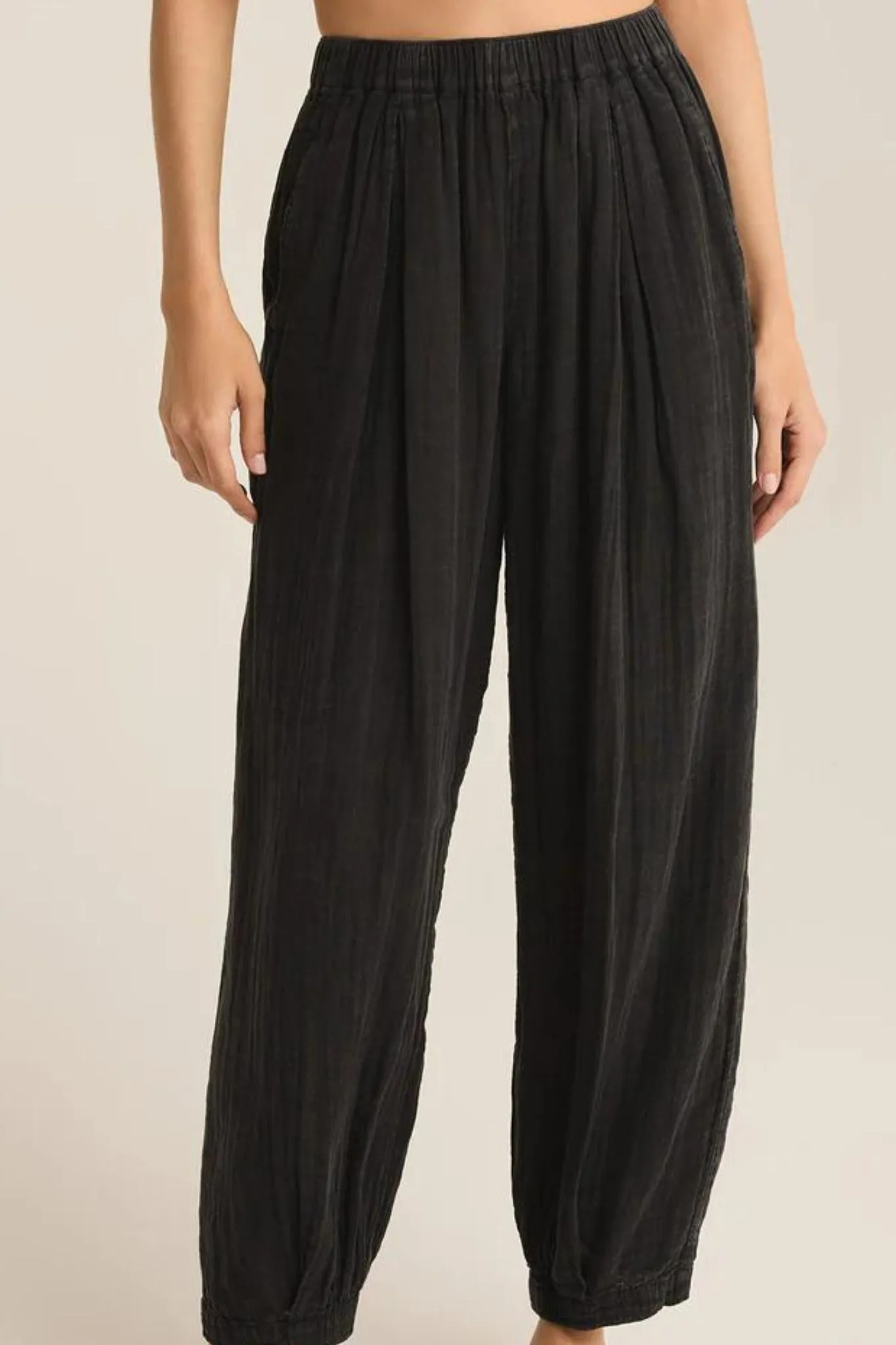 Z Supply: Step Out Gauze Pants in Black